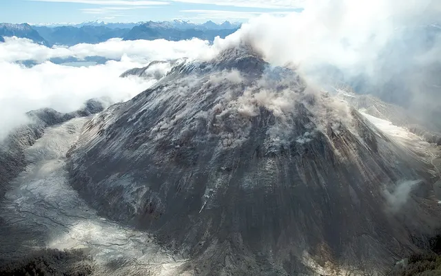 Lava dome