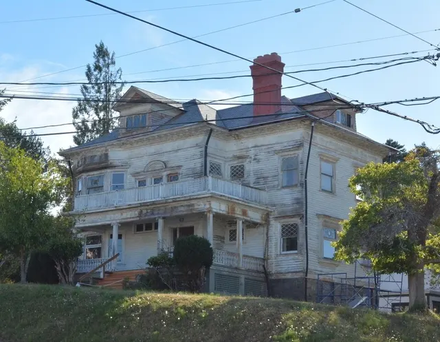 Captain George Conrad Flavel House