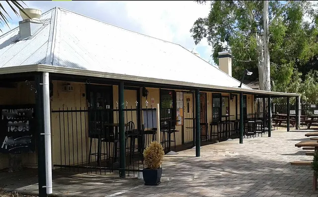 Old Canberra Inn