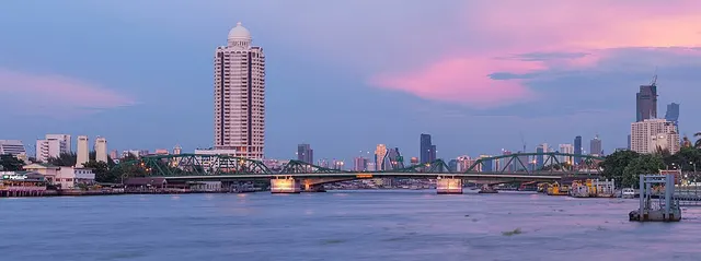 Memorial Bridge