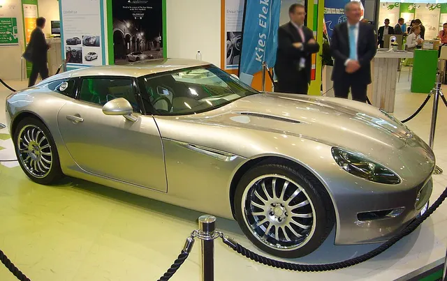 Lightning GT