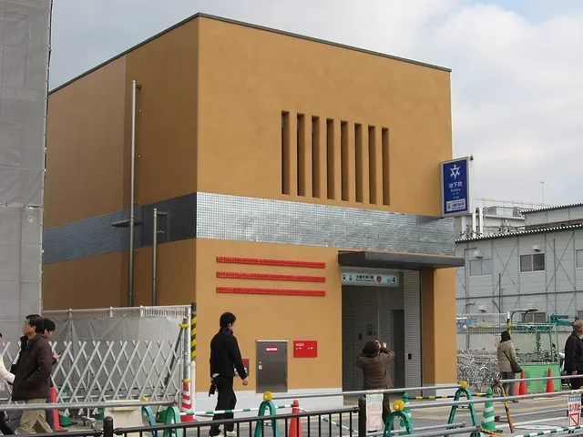 Uzumasa Tenjingawa Station