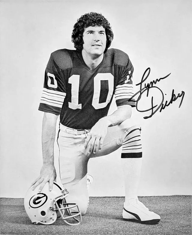 Lynn Dickey