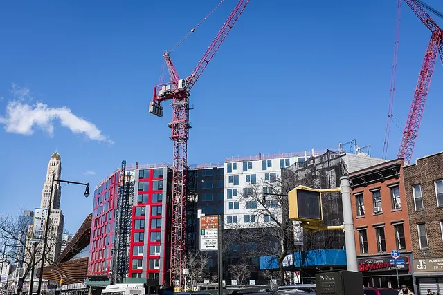 80/20 housing