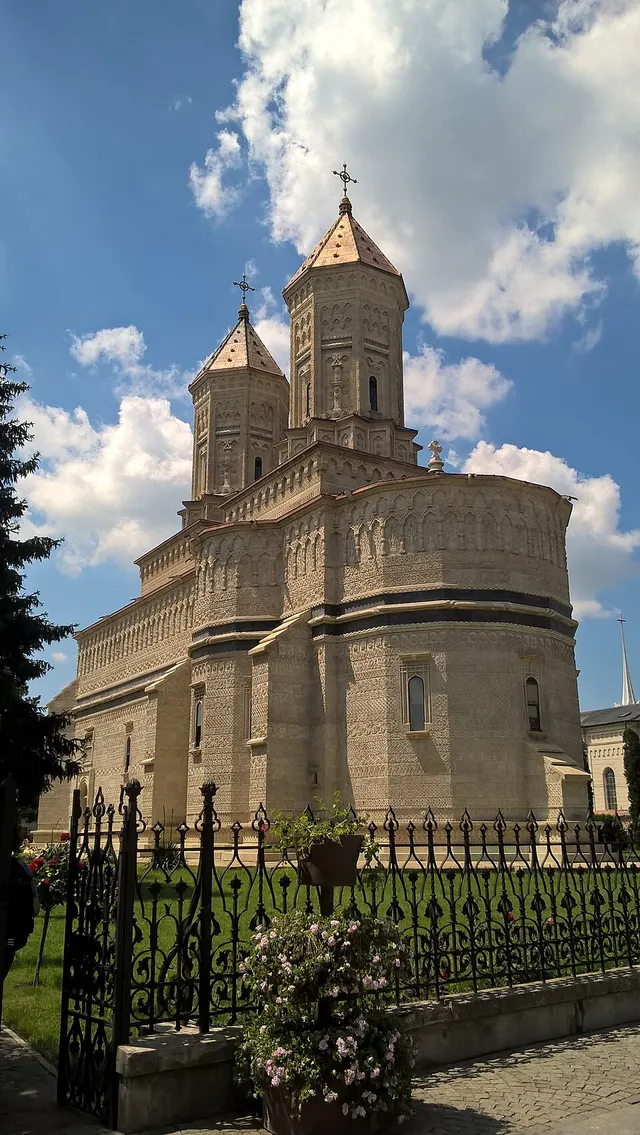 Église des Trois-Hiérarques