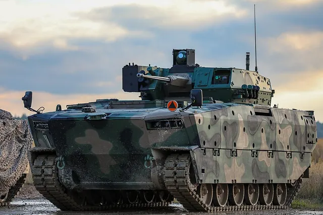Infantry fighting vehicle