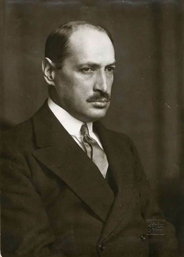 Mihály Károlyi