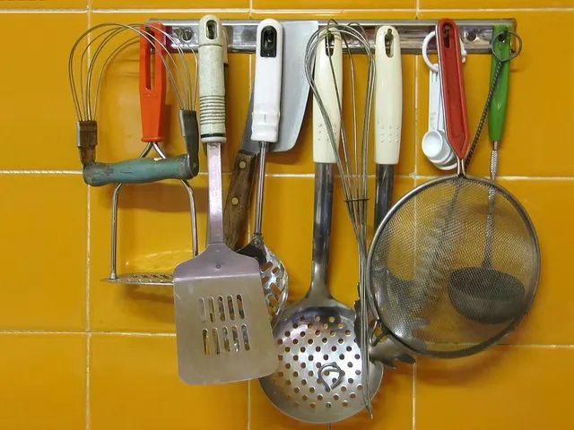 Kitchen utensil