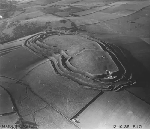 Colline fortifiée