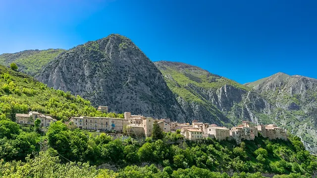 Castrovalva, Anversa degli Abruzzi