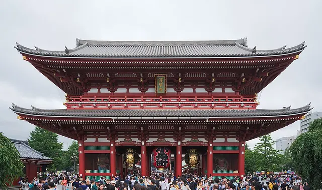 Hōzōmon