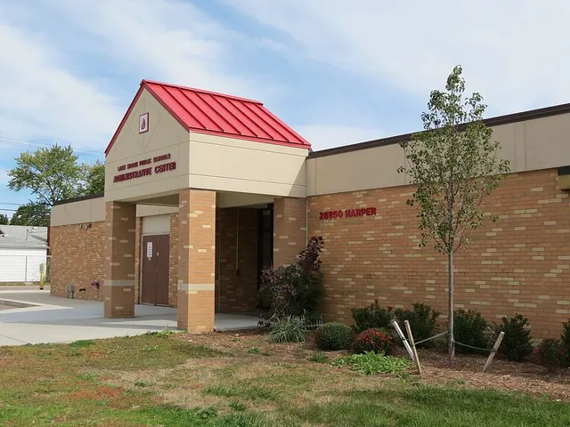 Lake Shore Public Schools