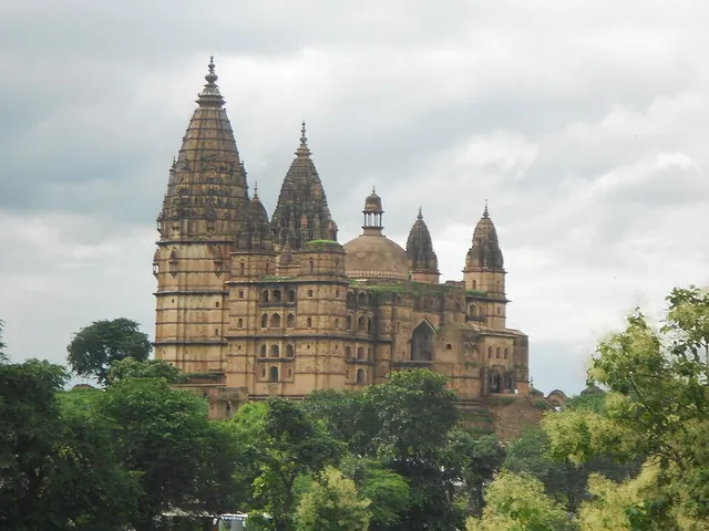 Chaturbhuj Temple