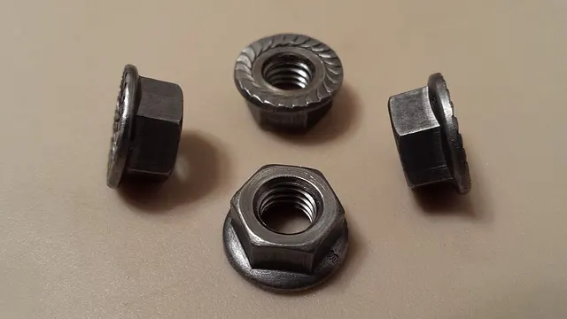 Flange nut