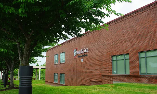 Tualatin High School