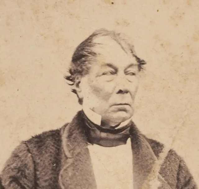 Hamilton Hume