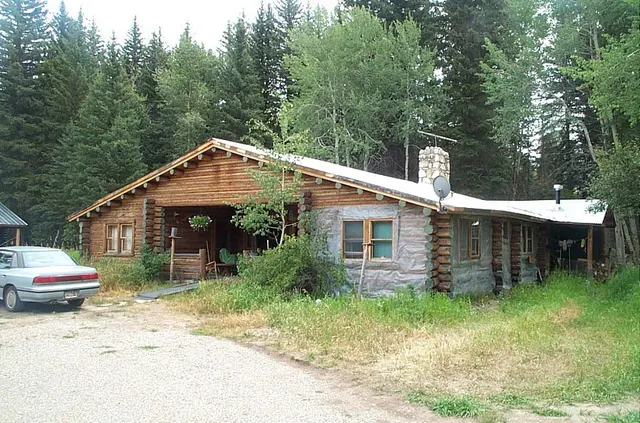 Murie Residence