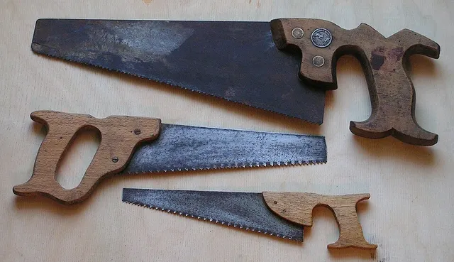 Saw