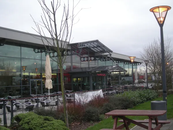 Strensham services