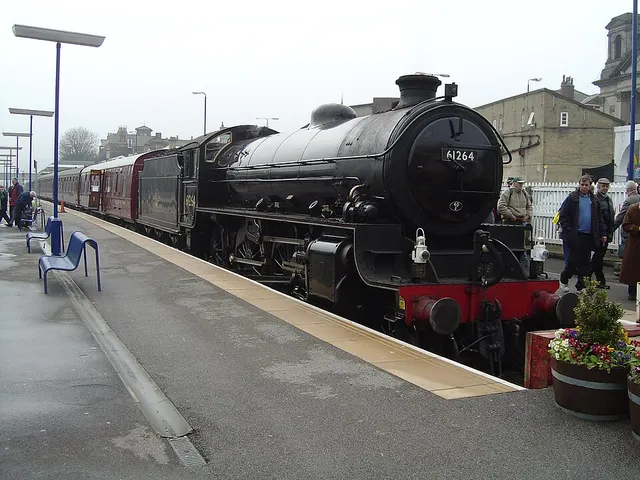 LNER Thompson Class B1 (6)1264