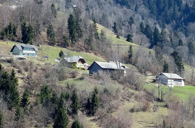 Zavrh pri Črnivcu