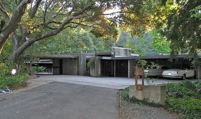 Maynard Buehler House