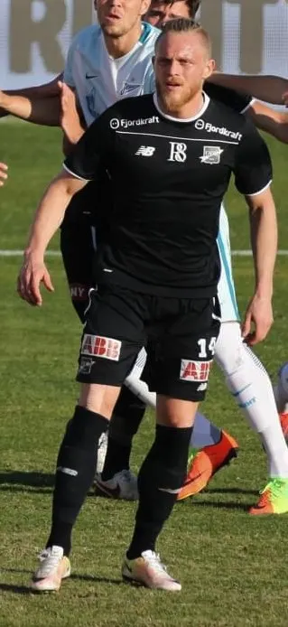 Fredrik Nordkvelle
