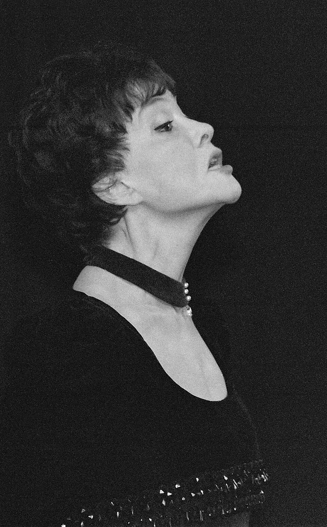 Bella Akhmadoulina