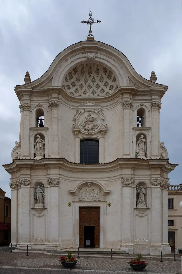 Santa Maria del Suffragio, L'Aquila