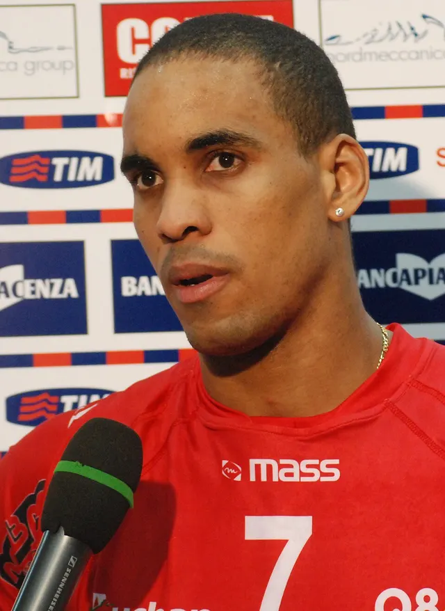 Leonel Marshall