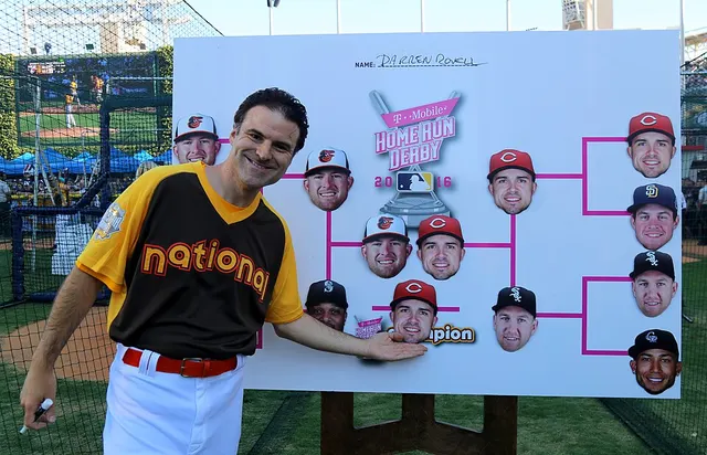 Darren Rovell