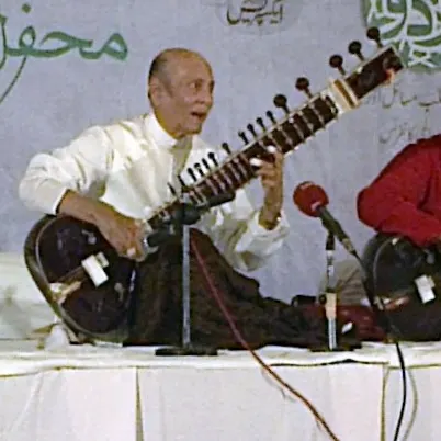 Rais Khan