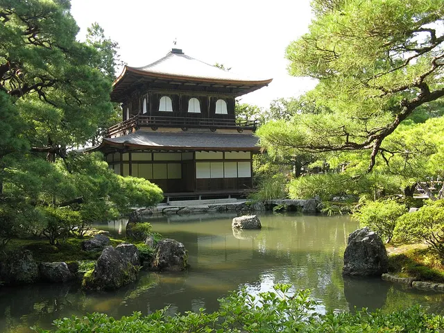 Higashiyama bunka