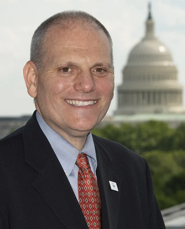 William Daroff