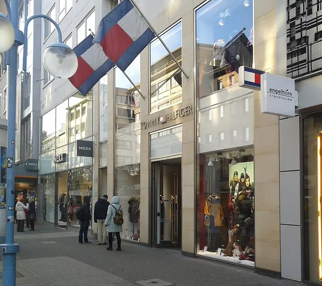 Tommy Hilfiger