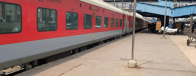 Indore–Amritsar Express