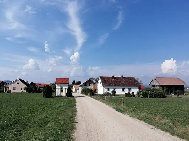 Razdrto, Šentjernej