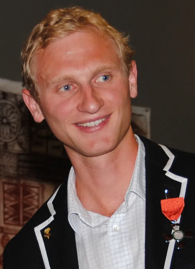 Hamish Bond