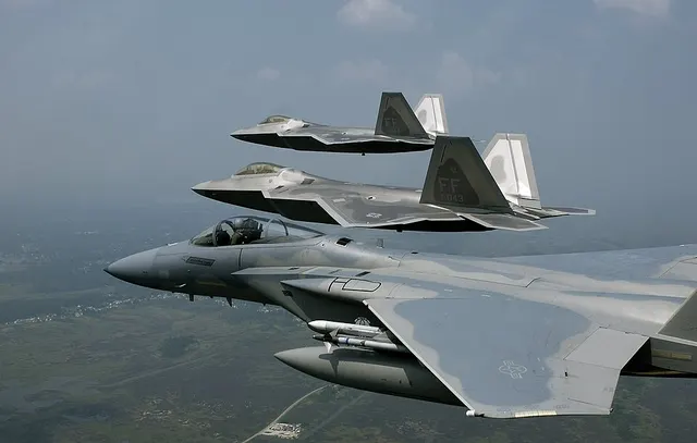 Air superiority fighter