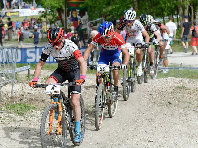 Mountain bike racing