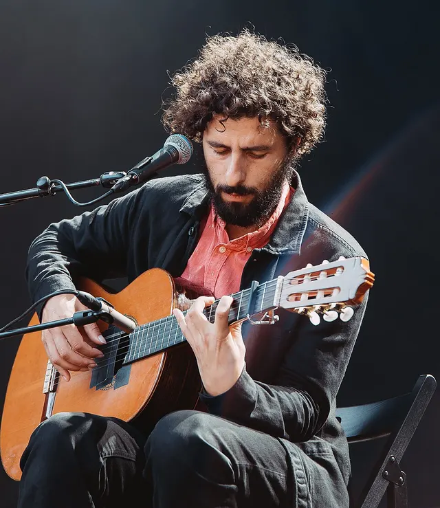 José González