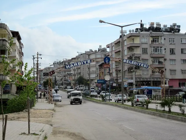 Harbiye, Defne
