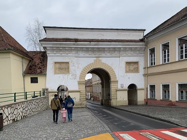 Șchei Gate