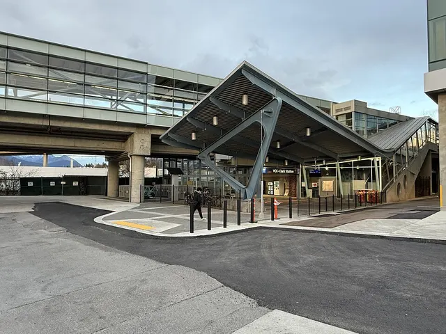 VCC–Clark station
