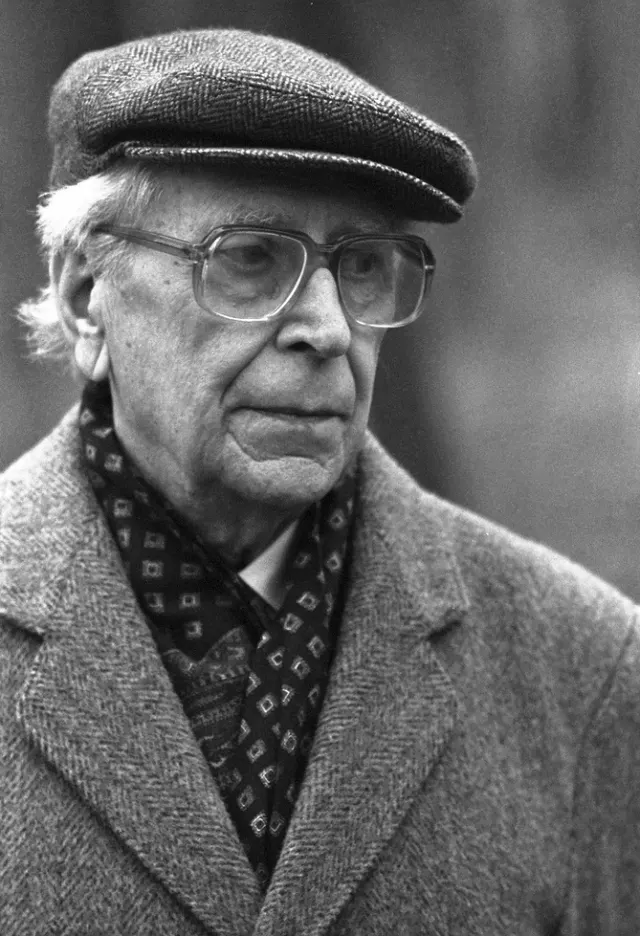Dmitri Likhatchov