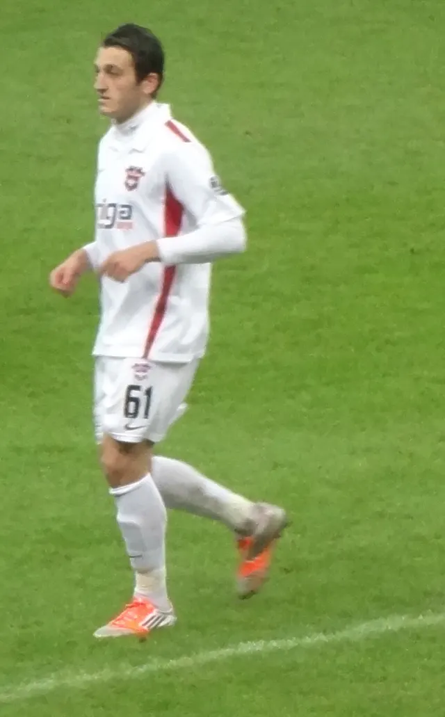 Orhan Gülle
