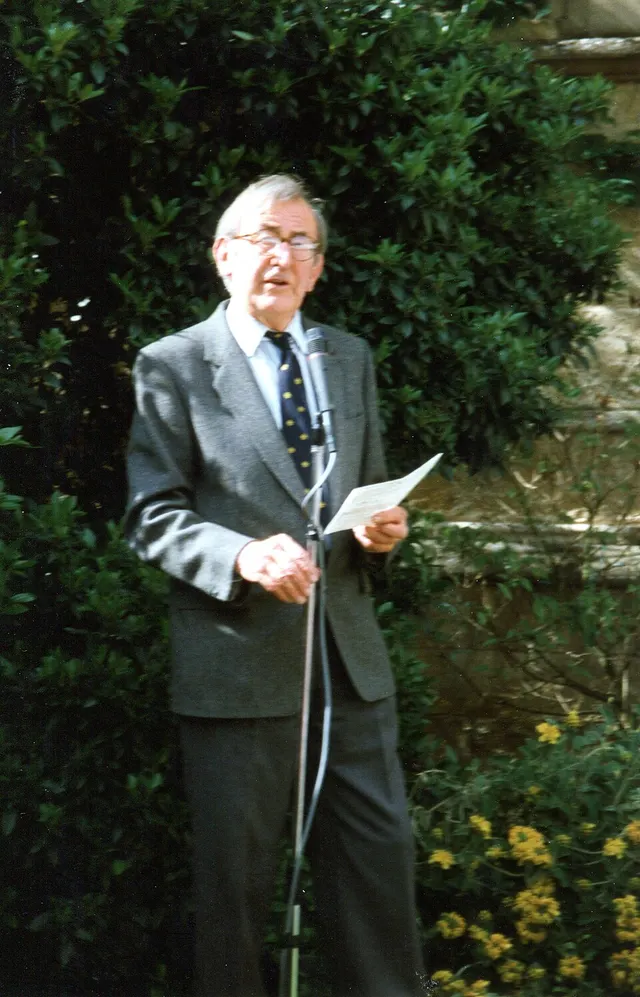 Peter Bayley