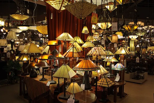Light fixture