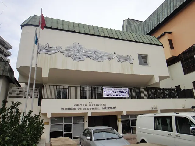 İzmir Painting and Sculpture Museum