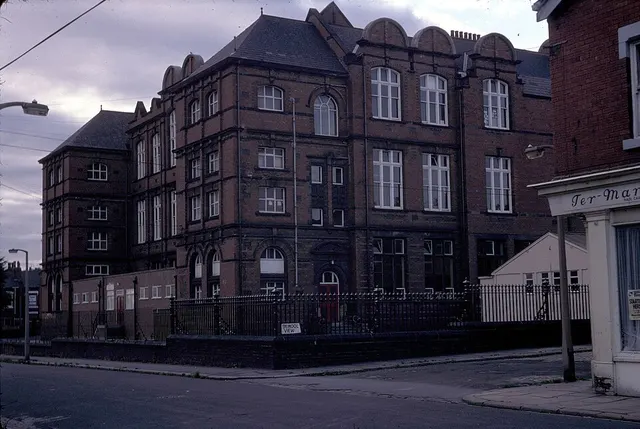 Brudenell School